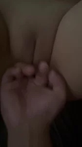 大奶人妻呻吟连连