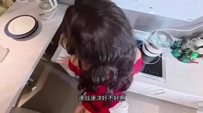 我们速战速决好不好，我老公马上下班回来了